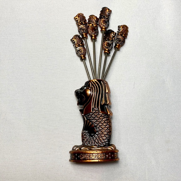 Appetizer Cocktail Forks Merlion Building Model of Singapore Crafts 5 Lion head - Picture 7 of 7